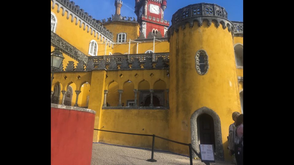 Lisbon: Pena Palace, Sintra, Cascais, and Cabo Roca Day Trip - Sintra Exploration