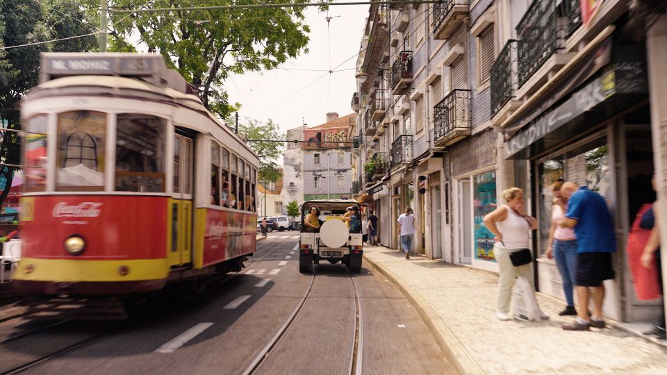 Lisbon Retrospective: Daily Tour + Food&Drinks Tasting Menu - Availability and Booking