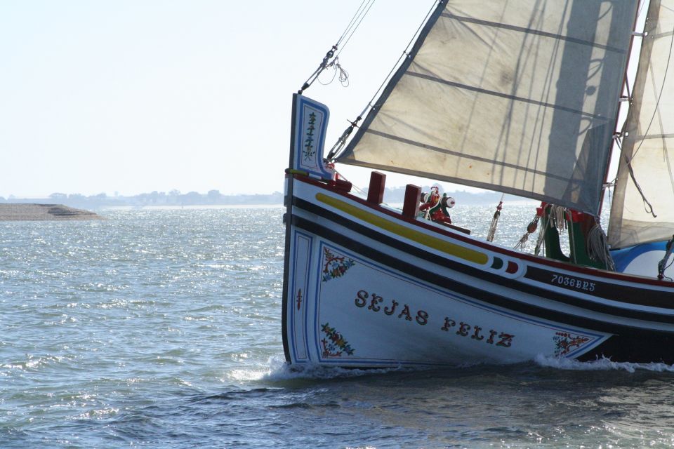 Lisbon: River Tagus Sightseeing Cruise in Traditional Vessel - Meeting Point and Check-in