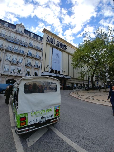 Lisbon Splendor 1.5-Hour Tuk-Tuk Tour of Iconic Highlights - Panoramic Viewpoints