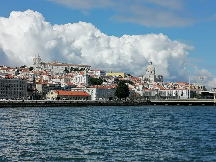 Lisbon: Tejo River Tour Bom Sucesso to Praça Do Comércio - Customer Feedback