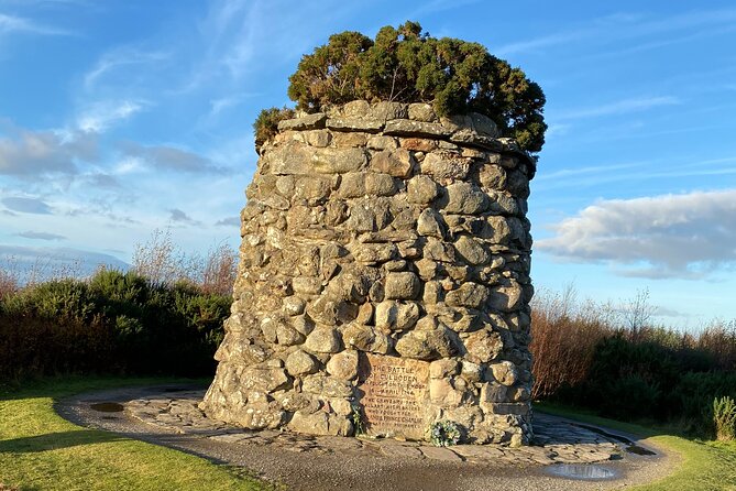 Loch Ness, Clava Cairns and Outlander Sites From From INVERNESS - Inverness Cathedral and Ness Islands