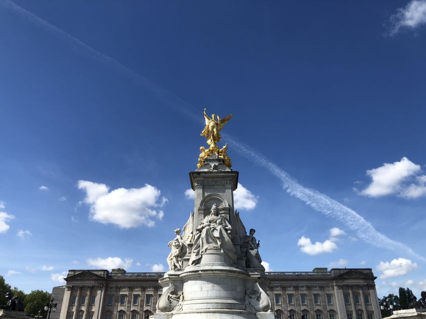 London: Royal Westminster and Buckingham Palace Walking Tour - Lavish State Rooms and Furnishings