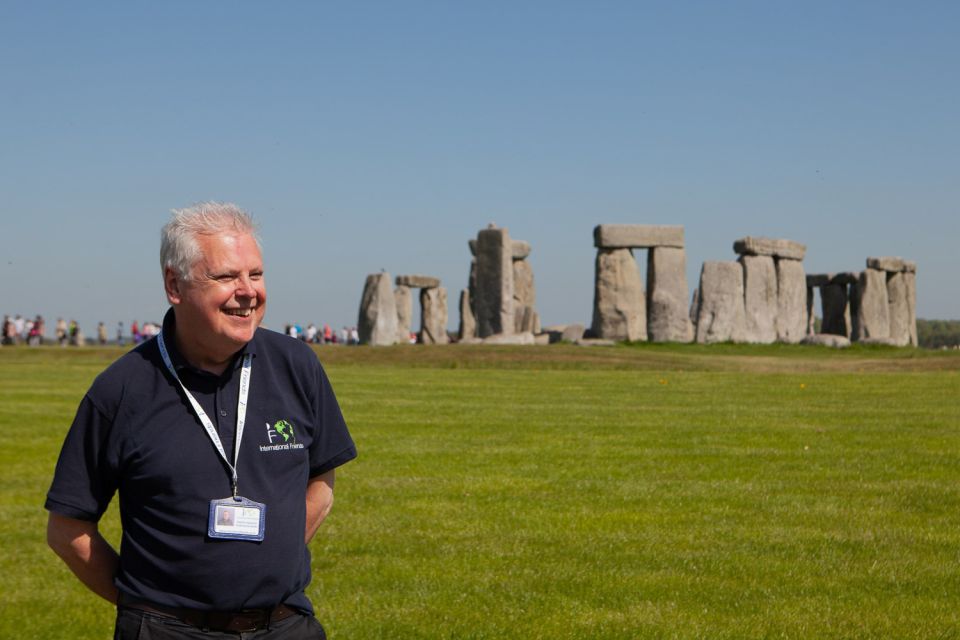 London to Southampton Cruise Terminal via Stonehenge - Cruise Ship Availability