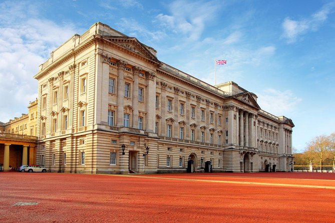 London Vintage Bus Tour Including River Thames Cruise With Optional Lunch - Traditional Fish and Chips Lunch