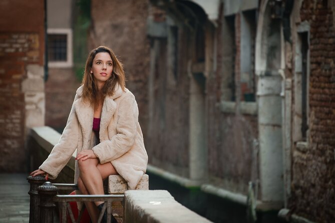 Luxurious Photoshoot in Venice - Accessibility and Transportation