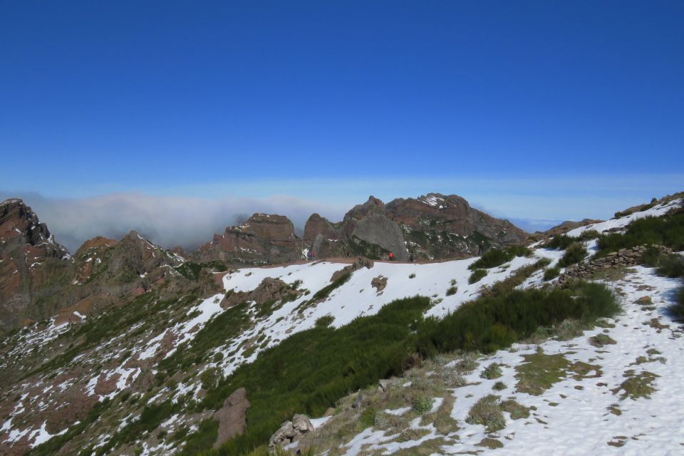 Madeira : Nuns Valleys and Pico Areeiro 4X4 Tour - Exploring Curral Das Freiras