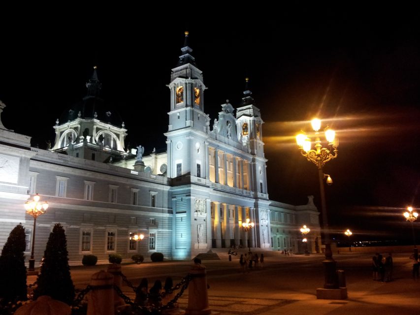 Madrid: Customized Night Tour With a Private Guide - Insights Into Local Culture and History