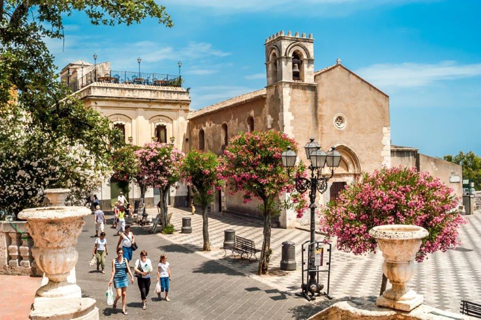 Malta: Mount Etna and Taormina Guided Day Trip by Catamaran - Travel to Mount Etna