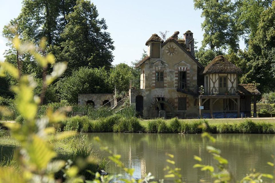 Marie-Antoinette's Estate and The Trianon Palaces - Relaxing Palace Gardens