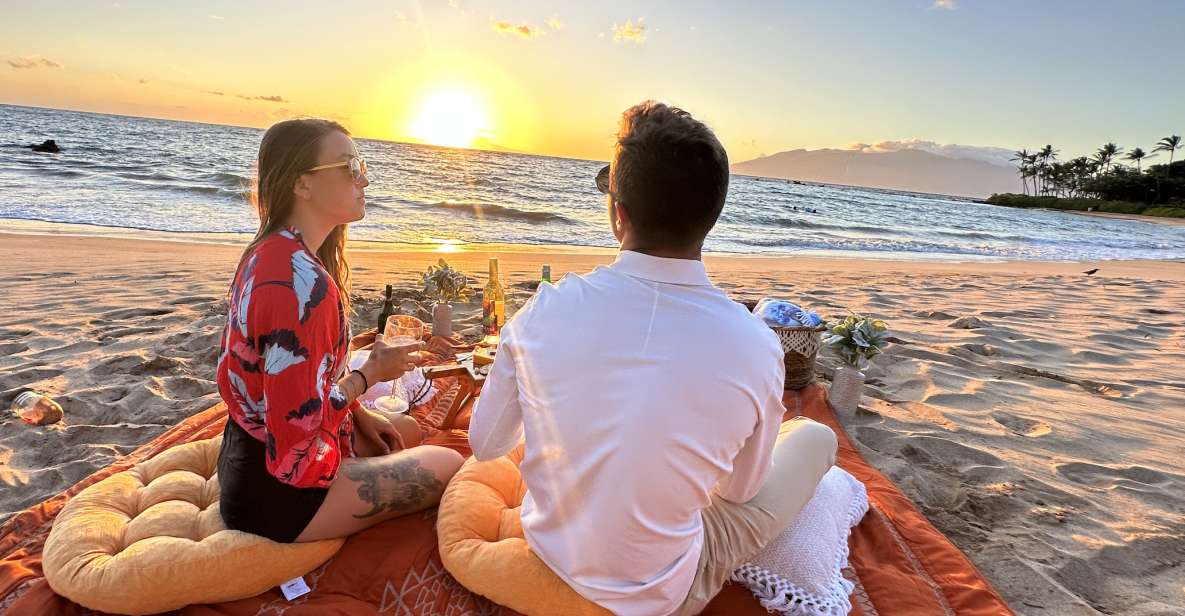 Maui: Charcuterie Board & Sunset at Hidden Beach With Photos - Stunning Natural Beauty of the Beach