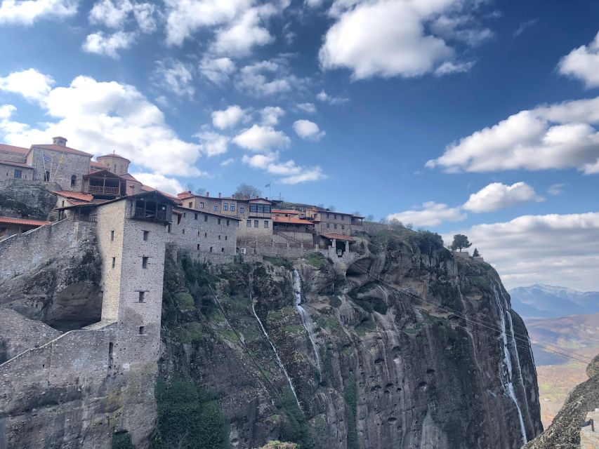 Meteora Monasteries Private Full Day Tour & Great Lunch - Transportation and Amenities