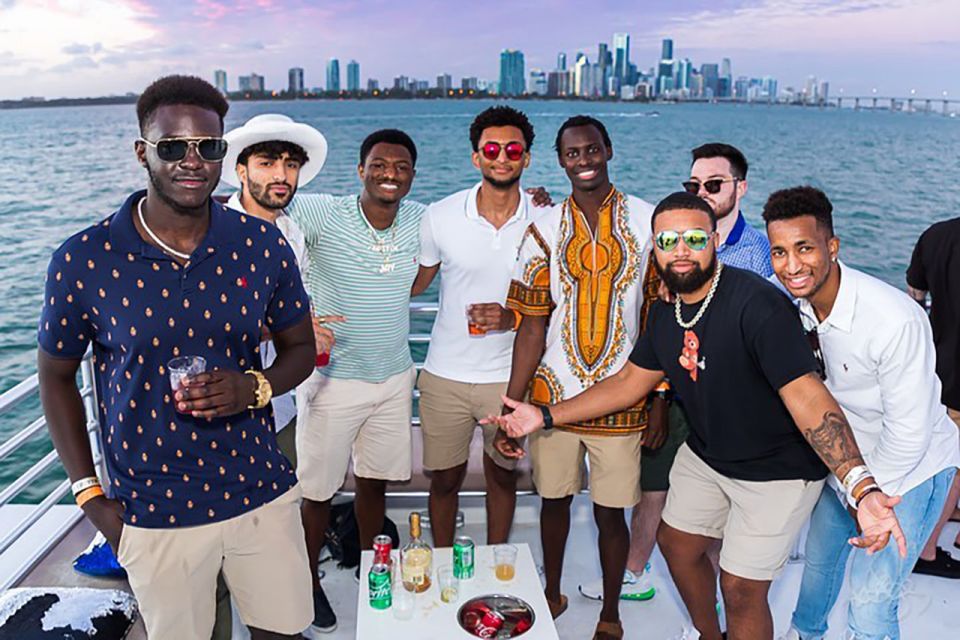 Miami: Ultimate Boat Party, Party Bus and Nightclub Entry - Meeting Point and Logistics