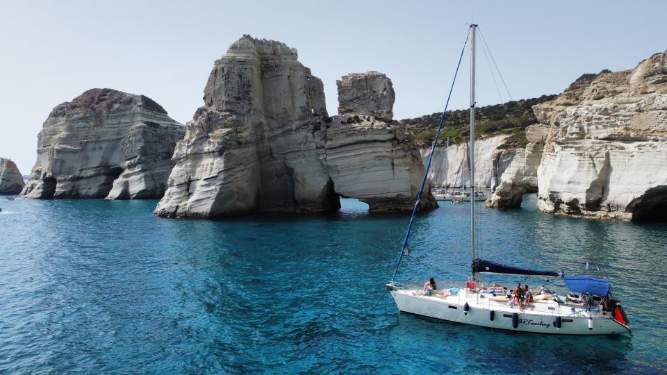 Milos : Private Full Day Cruise to Kleftiko With Lunch - Boat Features