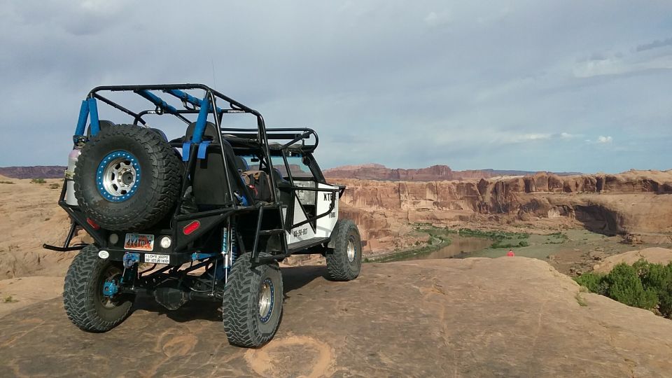 Moab: Hells Revenge & Fins N Things Trail Off-Roading Tour - Meeting Point