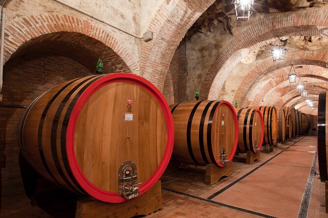 Montepulciano: Wine Tasting & Lunch in a Typical Winery - Meeting Point and Accessibility