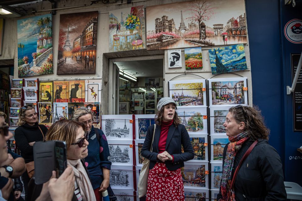 Montmartre in Songs: Tour With a Professional Singer - Performances by Singer