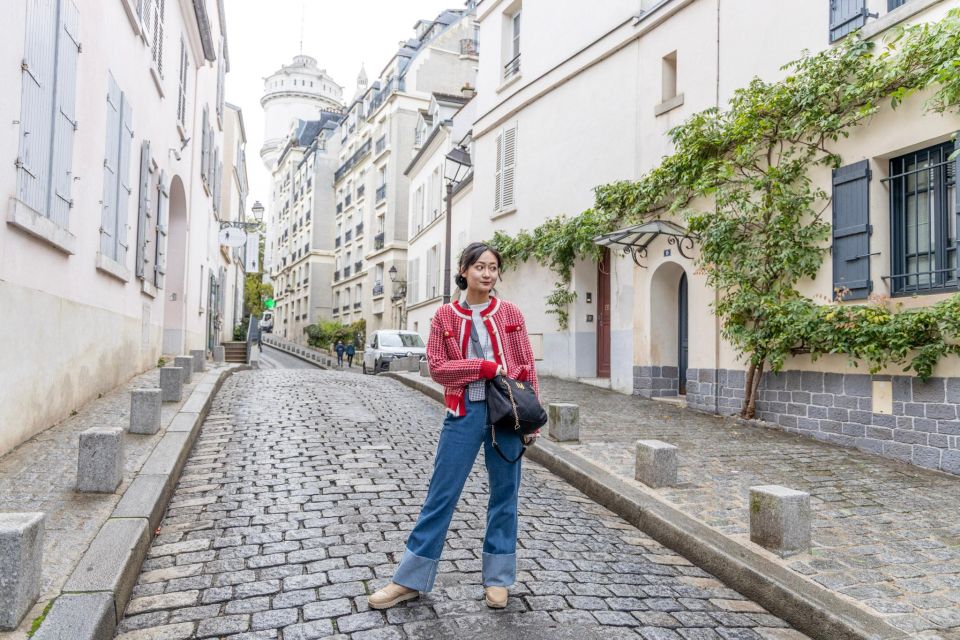 Montmartre Sacre Coeur Area Photoshoot by Paris Photographer - Inclusions