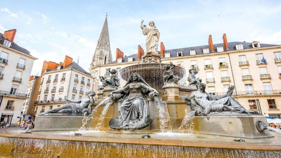 Nantes : Must-see Attractions Walking Tour - Witness the Mechanical Marvels