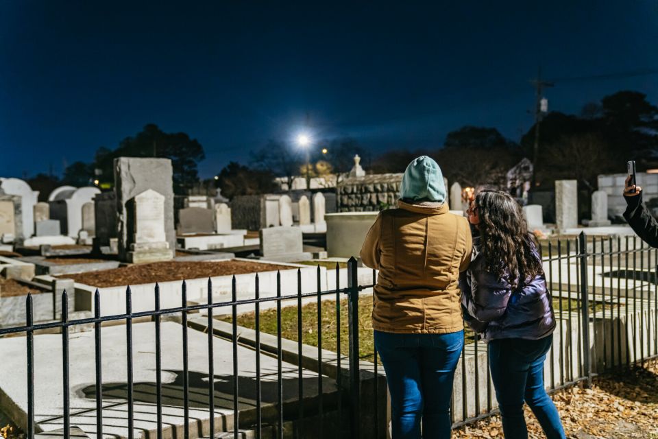 New Orleans: Cemetery Bus Tour at Dark With Exclusive Access - Customer Reviews and Ratings