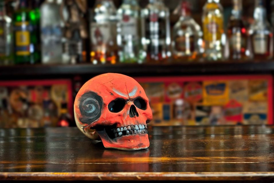 New Orleans: Haunted Pub Crawl In-App Audio Tour (ENG) - Haunted Bars and Voodoo