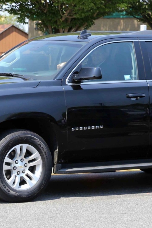 New Orleans: Private Airport Transfer With Luxury Car - Flight and Hotel Details