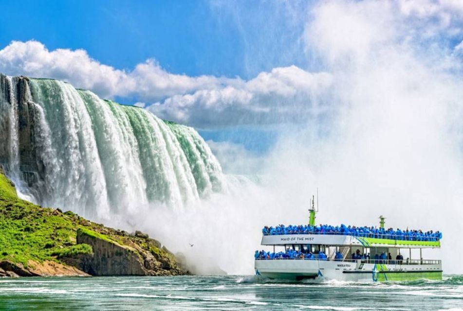 Niagara Falls: Guided Falls Tour With Dinner and Fireworks - Dining Experience