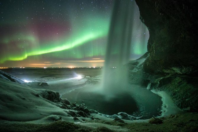 Northern Lights Bus Tour From Reykjavik - Reviews and Rating