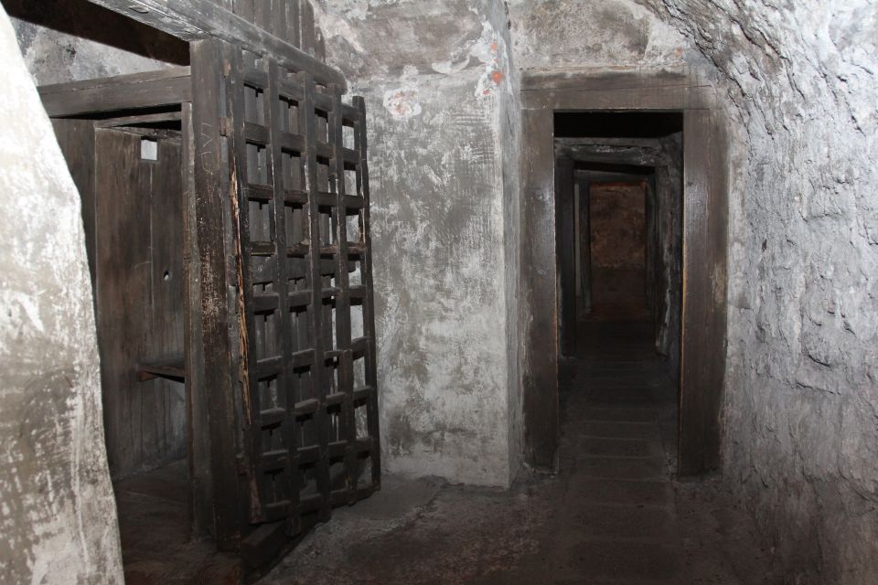 Nuremberg: Medieval Dungeons Guided Tour - Key Tour Details