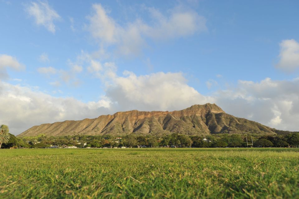 Oahu: Deluxe Diamond Head Hike and Sunrise Parasail - Accessibility Limitations