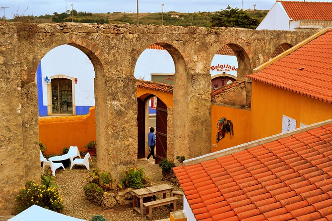 Óbidos: A Medieval Tale & Secret Spots - Admiring the Vibrant Tile Work