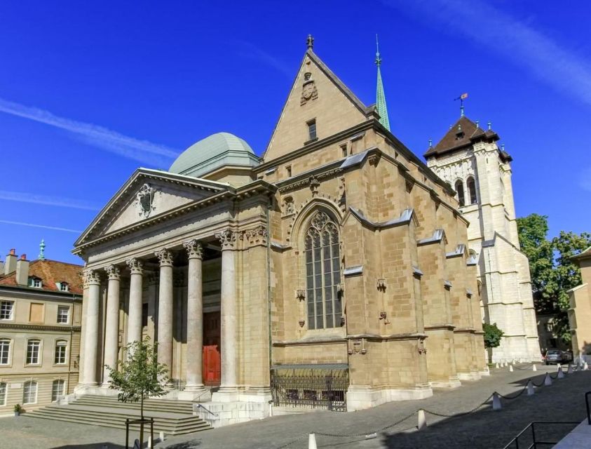 Old Town Geneva Walking Tour - Place Du Bourg-De-Four