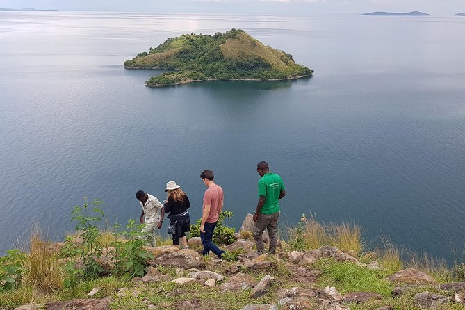 One-day Kivu Lake Adventure - Amenities and Meals