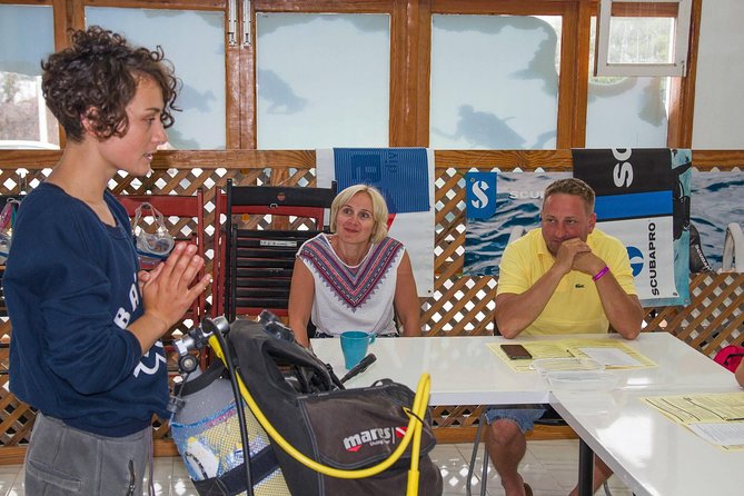 Open Water Diver Scuba Diving Course in Puerto De Mogan - PADI Open Water Manual