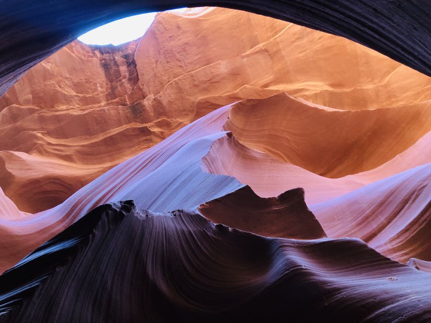 Page: Upper & Lower Antelope Canyon Combo Day Trip - Upper Antelope Canyon