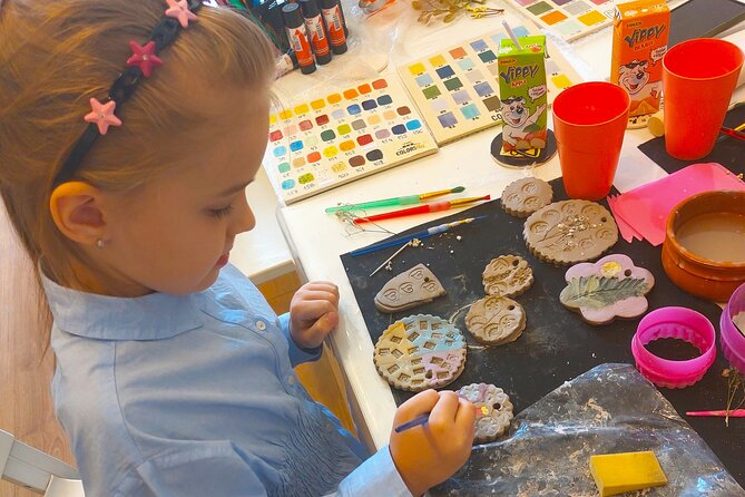 Paint Your Own Pottery Studio, Serbia - Accessibility and Participation