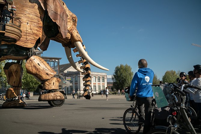 PANORAMA TOUR of NANTES by Electric Bike - History and Culture