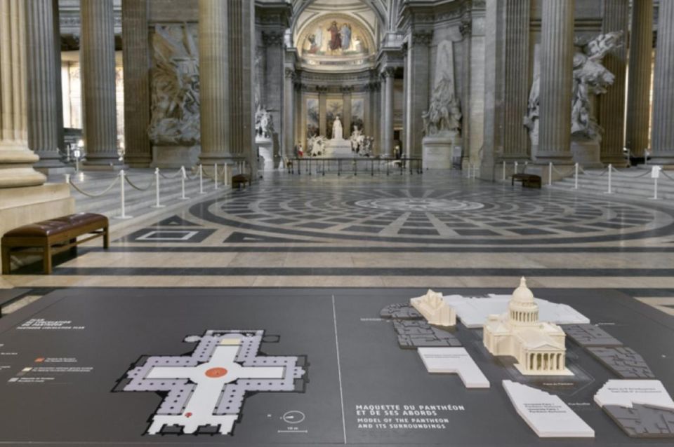 Panthéon of Paris: Private Guided Tour With Entrance Ticket - Exploring the Impressive Nave