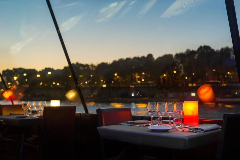 Paris: Dinner Cruise on the Seine River at 6:15 PM - Seating Options