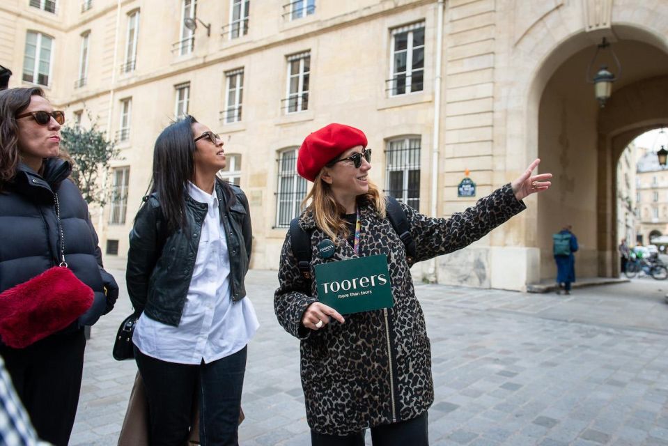 Paris: Emily in Paris Group Tour - Inclusions