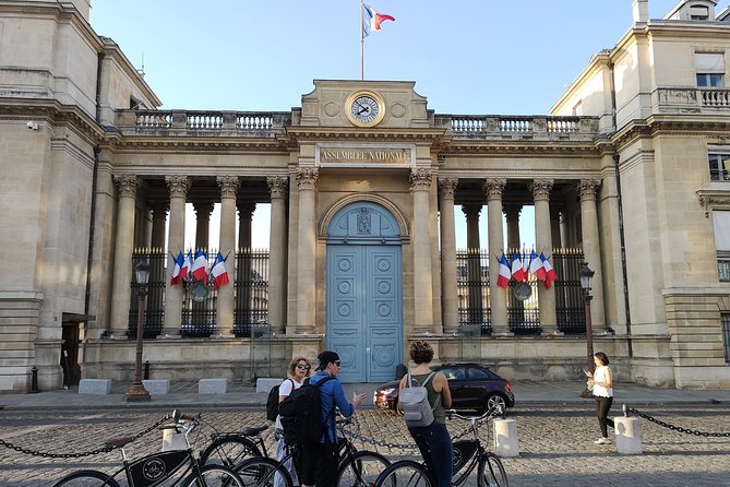 Paris Evening City of Lights Small Group Bike Tour & Boat Cruise - Exploring Paris by Bicycle