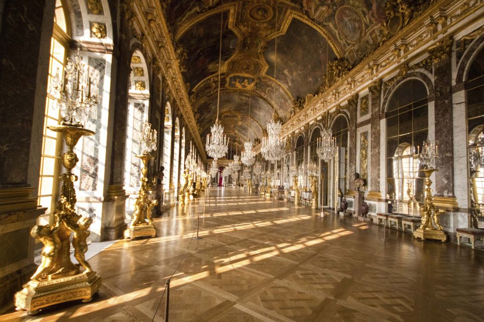 Paris: Gardens of Versailles Walking Tour & Palace Entry - Tour Duration and Pace