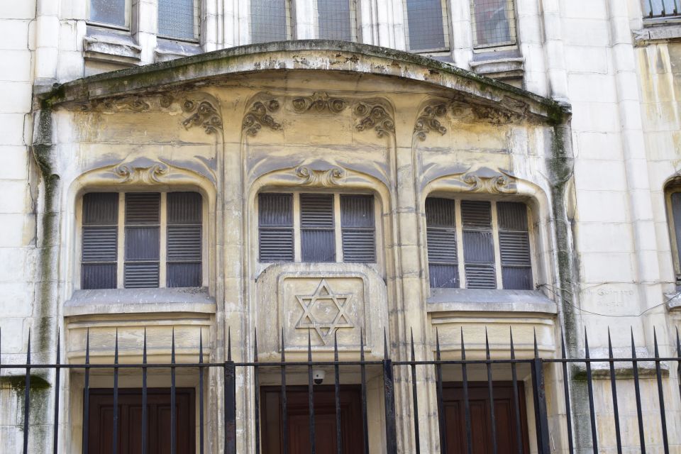 Paris: Le Marais District Jewish History Guided Walking Tour - BHV Marais