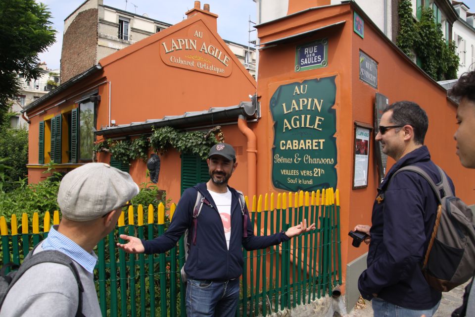 Paris: Montmartre Culture and Local Pastries Walking Tour - Navigating Charming Alleyways