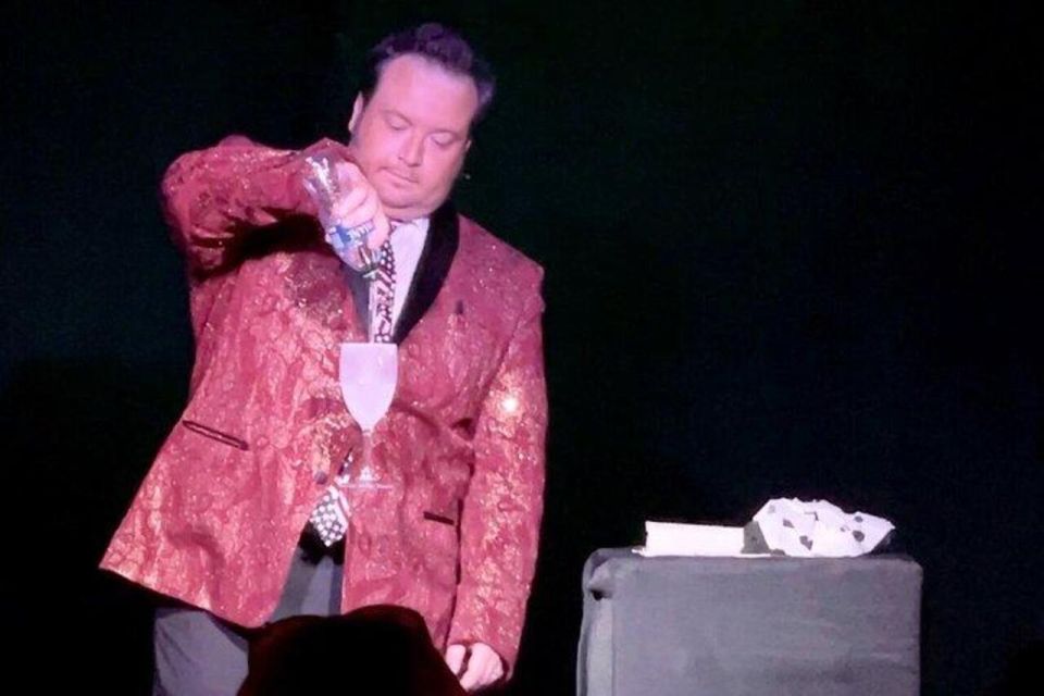 Pigeon Forge: Steven Bests Unbelievable Magic Show - Audience Engagement