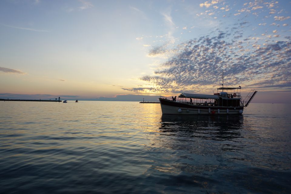 Poreč: Firework Sea Cruise - Inclusions and Amenities