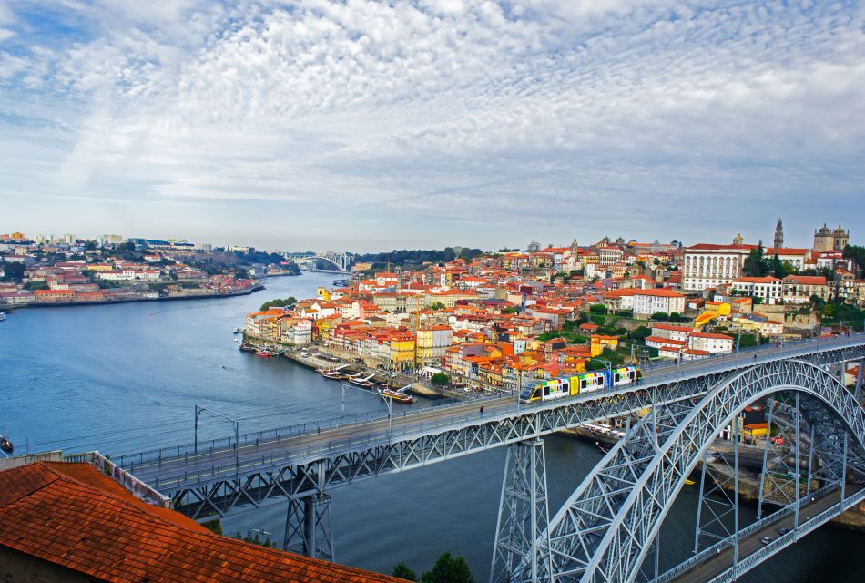 Porto City Private Tour Half-Day Minivan - São Bento Railway Station