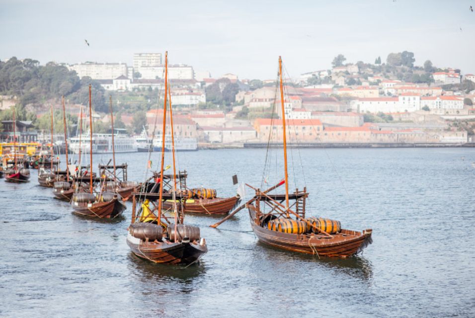 Porto Old Ribiera Wall Town Walking Tour - Important Notes