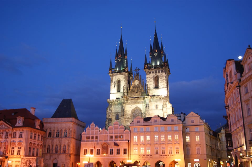 Prague: 2-Hours Guided Electric City Bike Tour - Weather Conditions