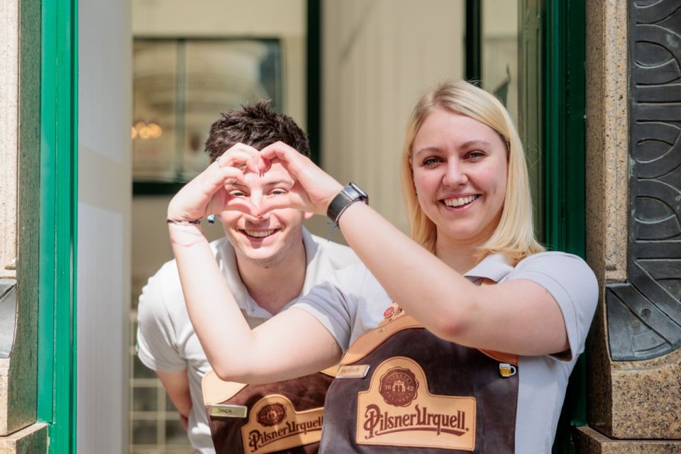 Prague: Beer Pouring Class at Pilsner Urquell Experience - Tapster Training and Certification